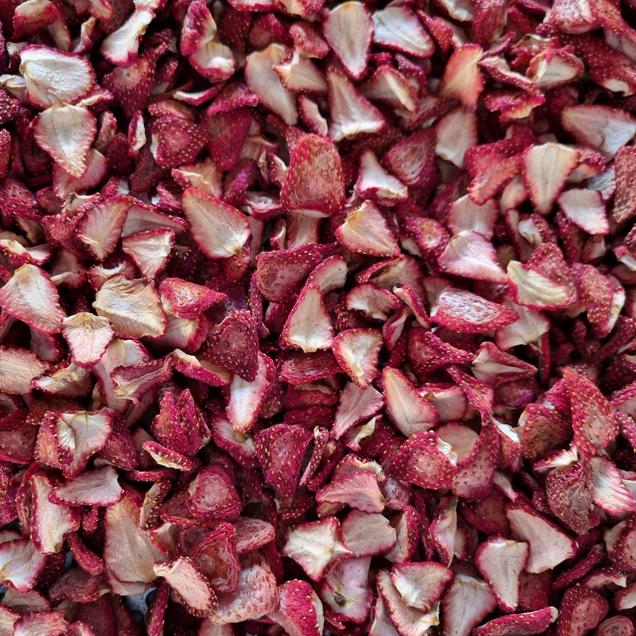 [로컬상품관] (나비랑딸기랑) 25년산 햇동결건조딸기와 메리퀸생딸기말랭이10405