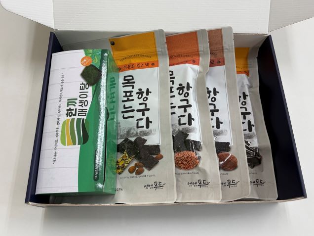 [2025추석] (엠엠푸드) "목포는 항구다"김스낵,매생이 선물세트(김스낵 4개and 한끼매생이세트/500g/35*30cm)12760